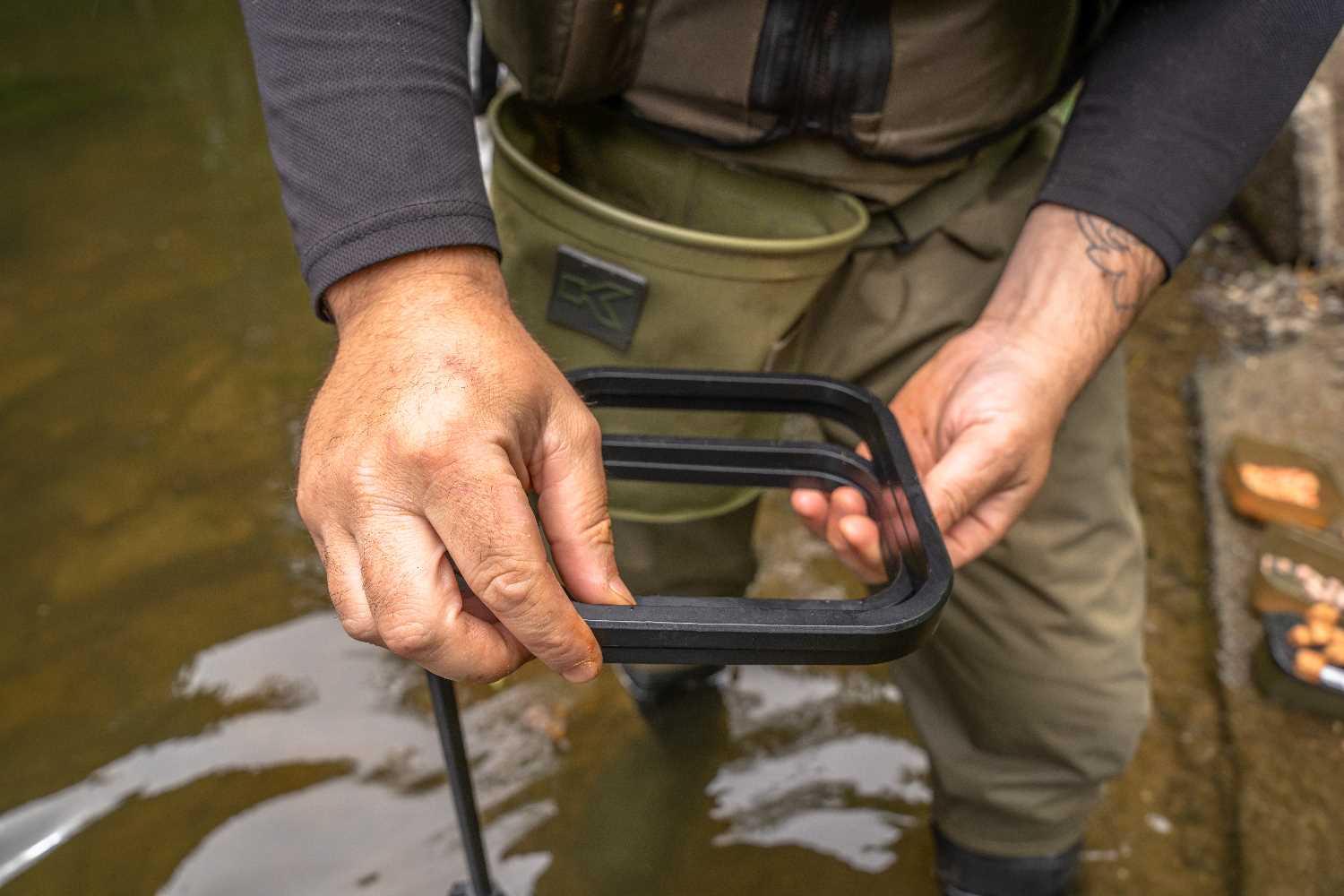 Korum Compact Bait Waiter Set - Image 7