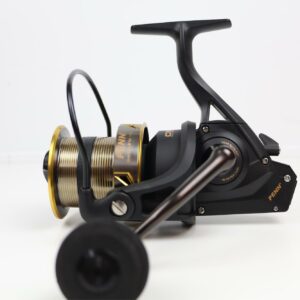 Penn Battle III 7000 LCEU Fixed Spool