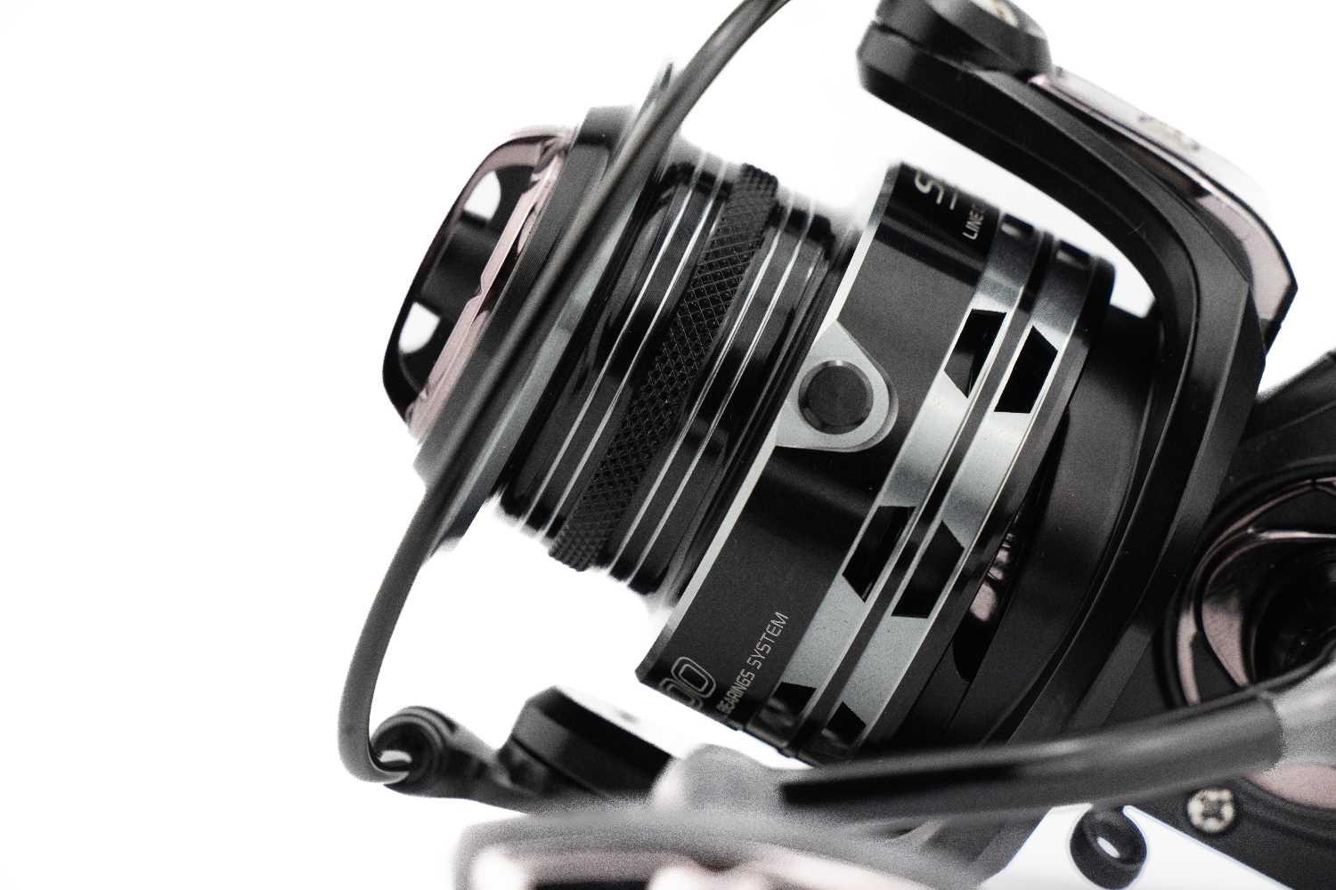 Sonik Nytro Solus Freerunner 4000 Baitcast Reel – Feeder Coarse Fishing – 5.2:1