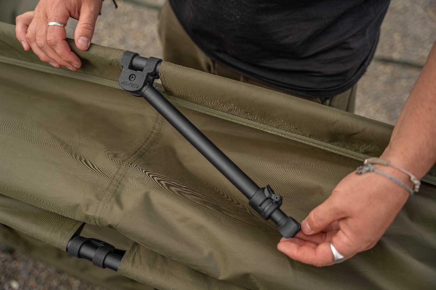 Avid Carp Revolve 2+ Bivvy - Image 2