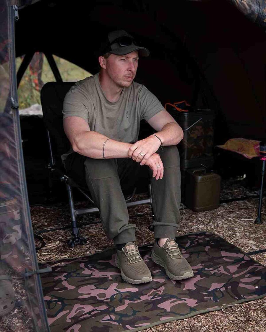 Fox Camolite Bivvy Mat XL 100cm x 62cm - Image 7