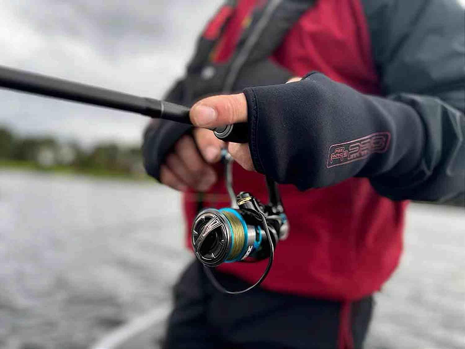 Fox Rage Neoprene Mitts - Image 17