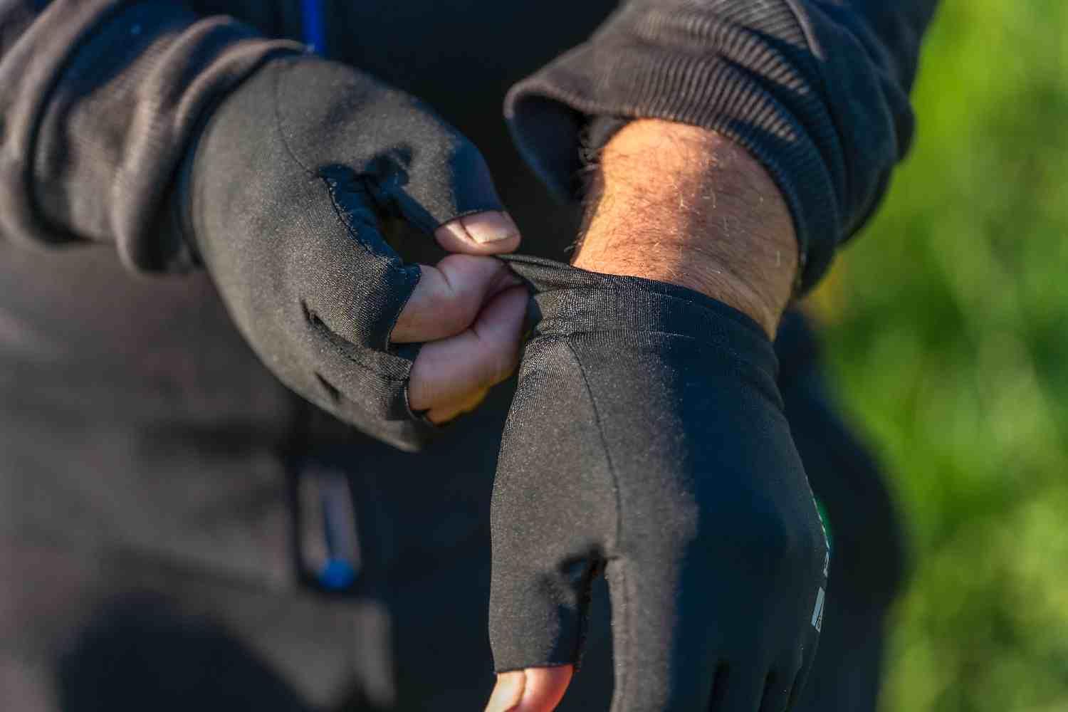 Preston Innovations Lightweight Gloves - Image 2