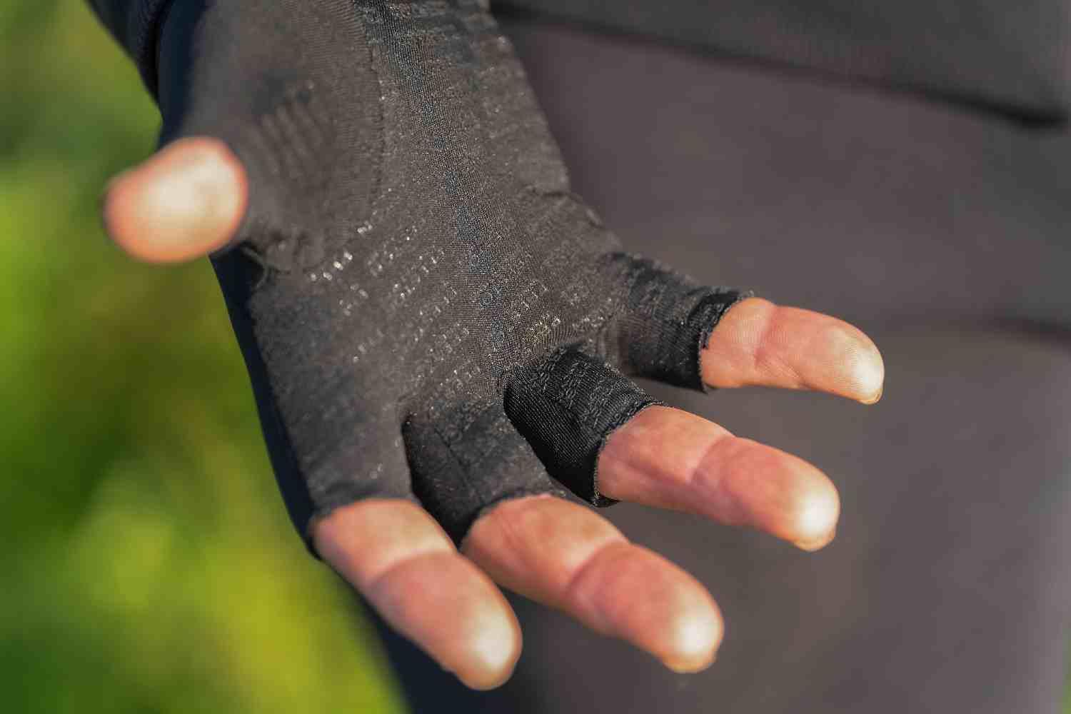 Preston Innovations Lightweight Gloves - Image 4
