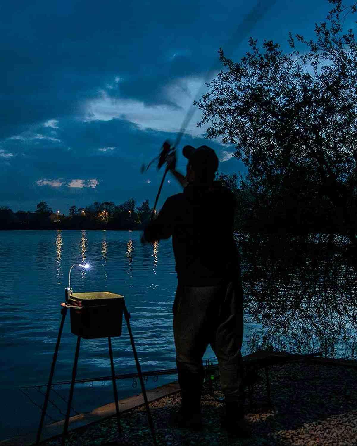Spomb Tripod/Bucket Light - Image 8
