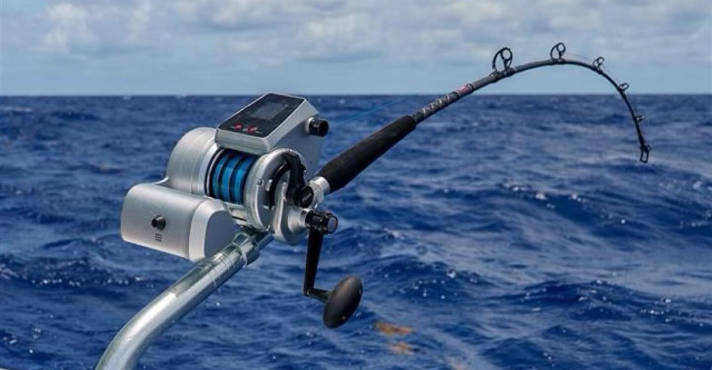 7000 abu garcia reels Abu Garcia CS-7000 Ambassadeur CS ProRocket Round BaitCast Reel, RH, 2BB +  1RB
